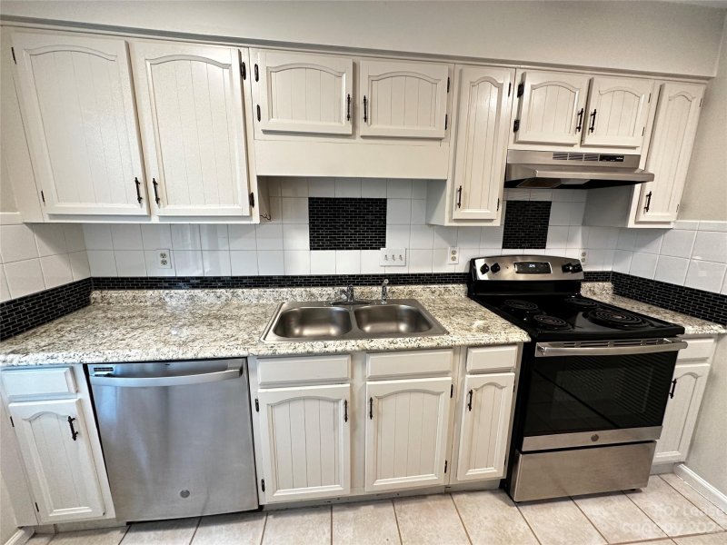 Property image 5 at 11020 Hunter Trail Lane, Charlotte, NC 28226