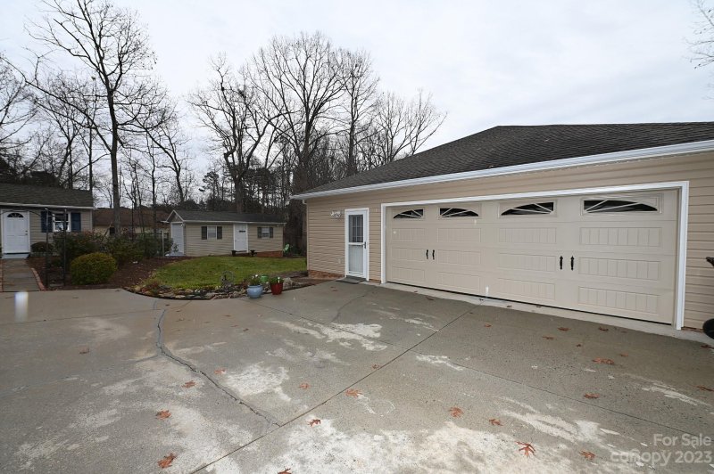 Property image 5 at 202 Laurel Court, Hildebran, NC 28637