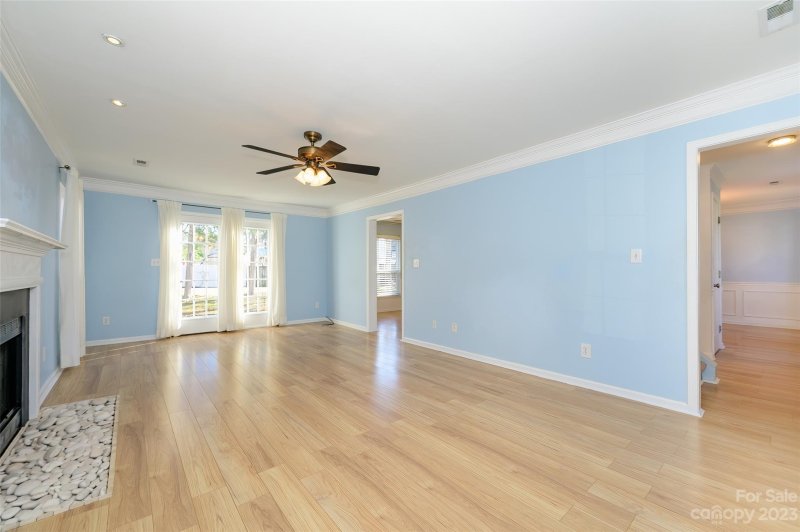 Property image 3 at 6105 Old Corral Street, Charlotte, NC 28277
