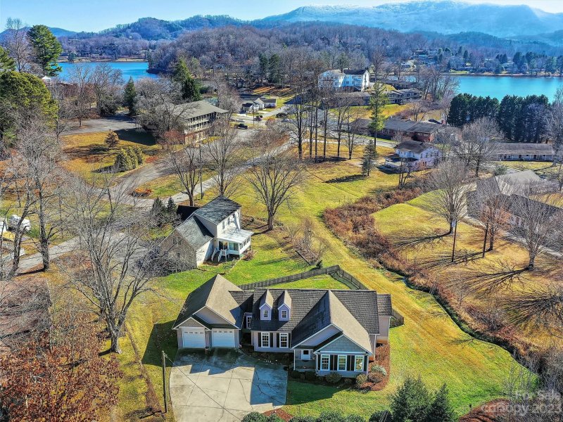 Property image 2 at 372 County Road, Waynesville, NC 28785