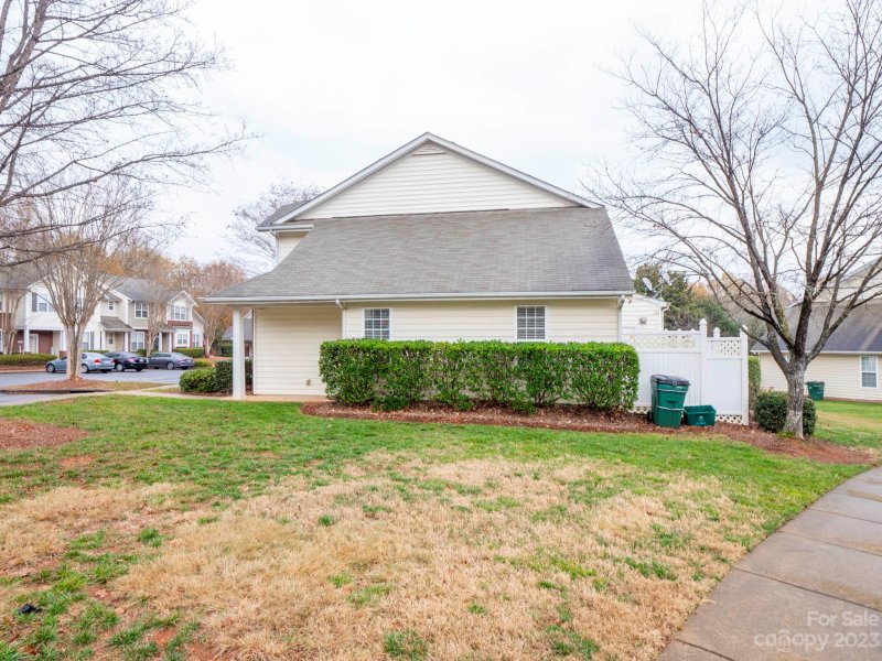 Property image 5 at 8461 Chaceview Court, Charlotte, NC 28269