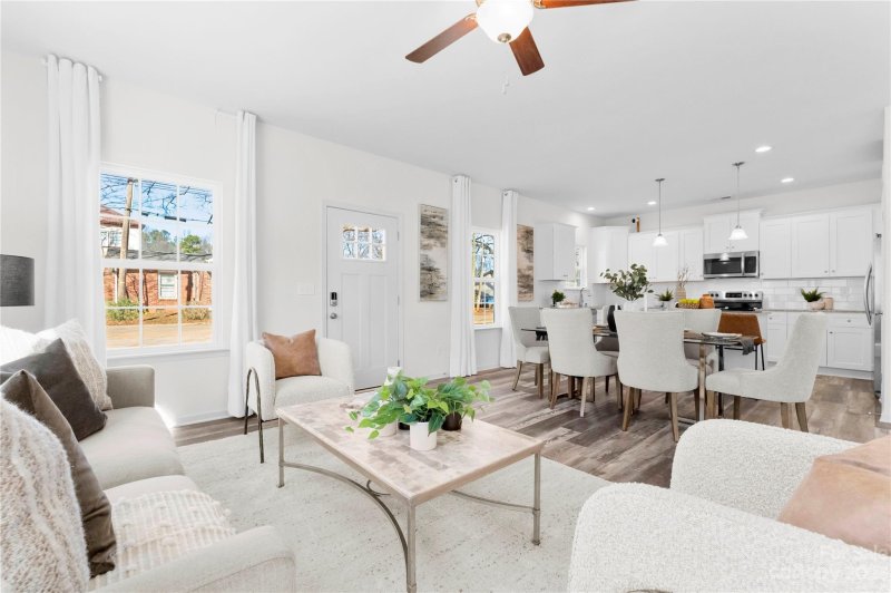 Property image 4 at 5530 Howard Street, Charlotte, NC 28269