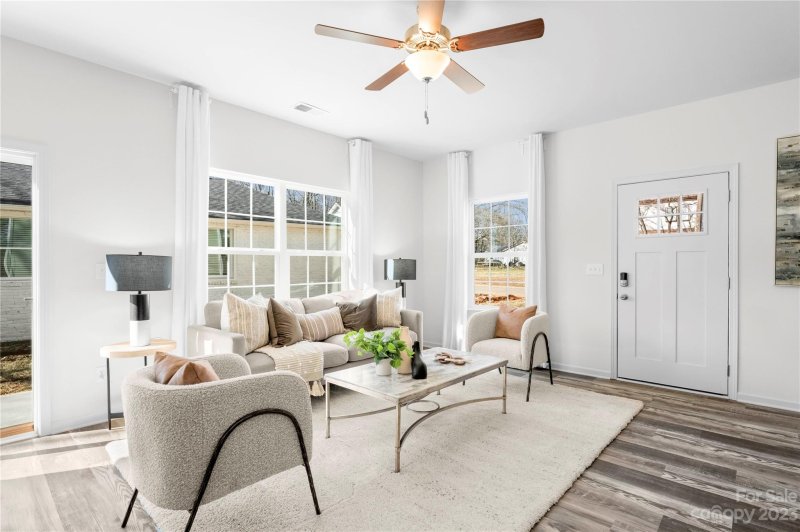 Property image 5 at 5530 Howard Street, Charlotte, NC 28269