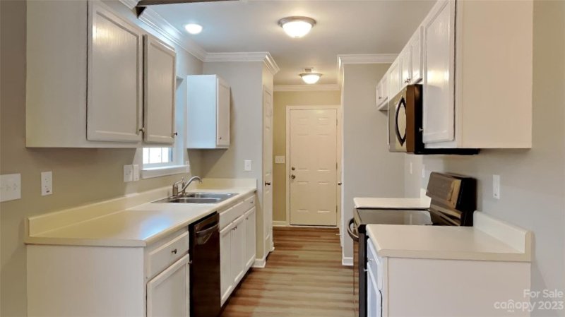 Property image 4 at 323 Edgewood Park Court, Landis, NC 28088