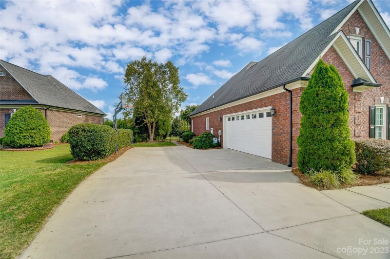 Property image 4 at 7070 Bovine Lane, Harrisburg, NC 28075