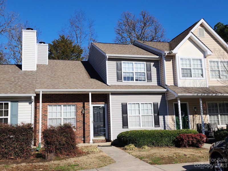 11113 Whitlock Crossing Court