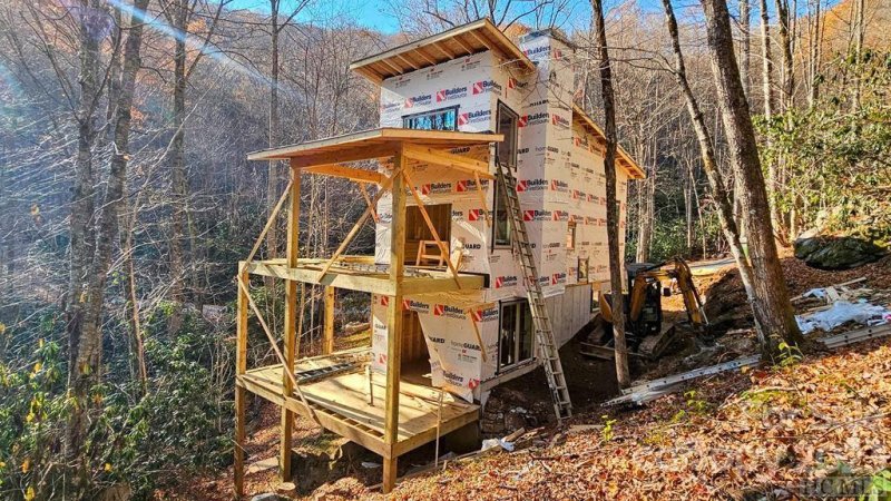 Property image 2 at 63 Speckled Feather Path, Sapphire, NC 28774