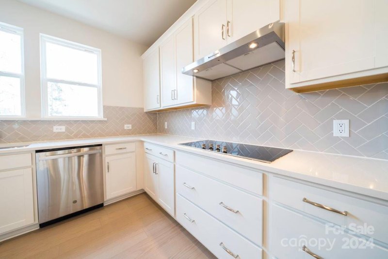 Property image 5 at 1616 Levy Way, Charlotte, NC 28205