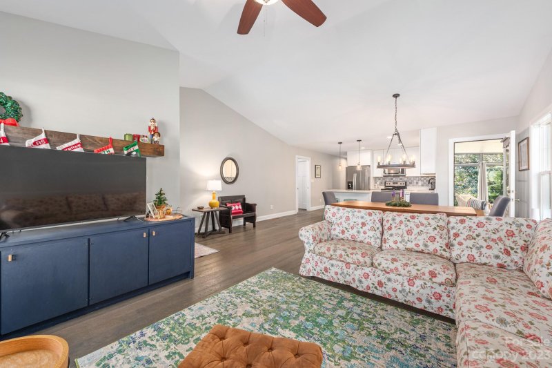 Property image 5 at 1929 St Mark Street, Charlotte, NC 28216