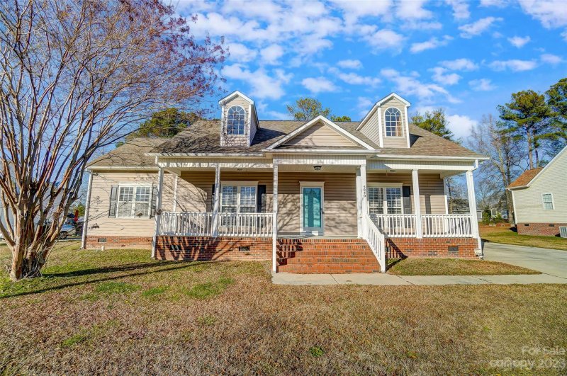 Property image 3 at 5040 Sedgefield Drive, Lancaster, SC 29720