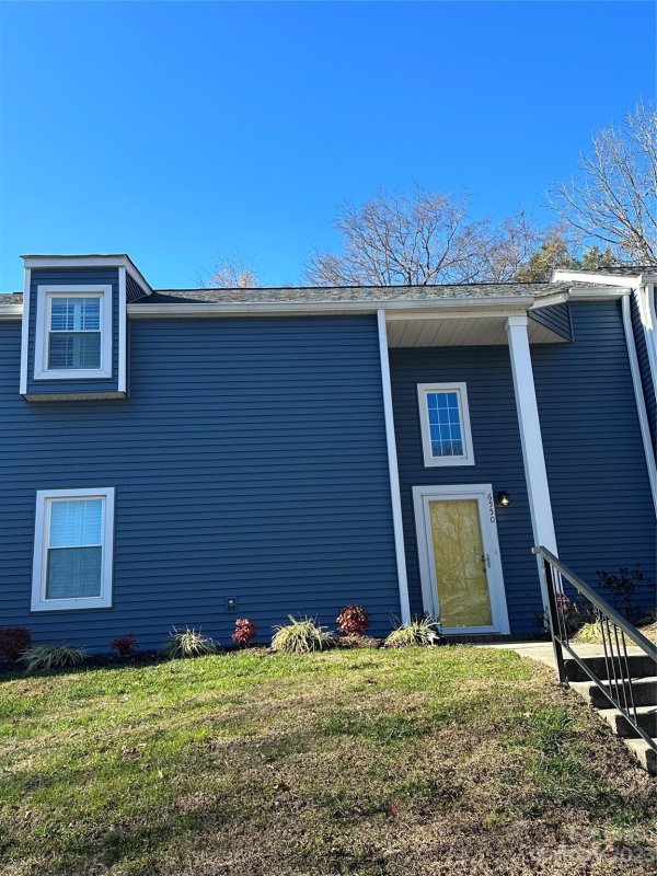 Property image 2 at 6550 Point Comfort Lane, Charlotte, NC 28226