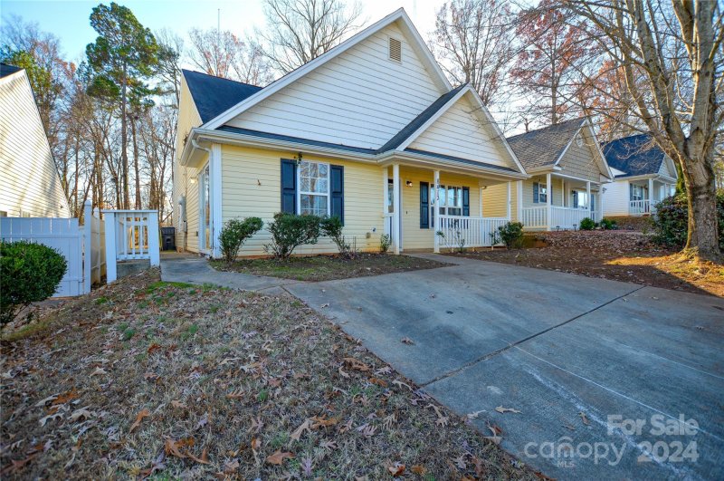 Property image 2 at 8413 Kings Creek Drive, Charlotte, NC 28273