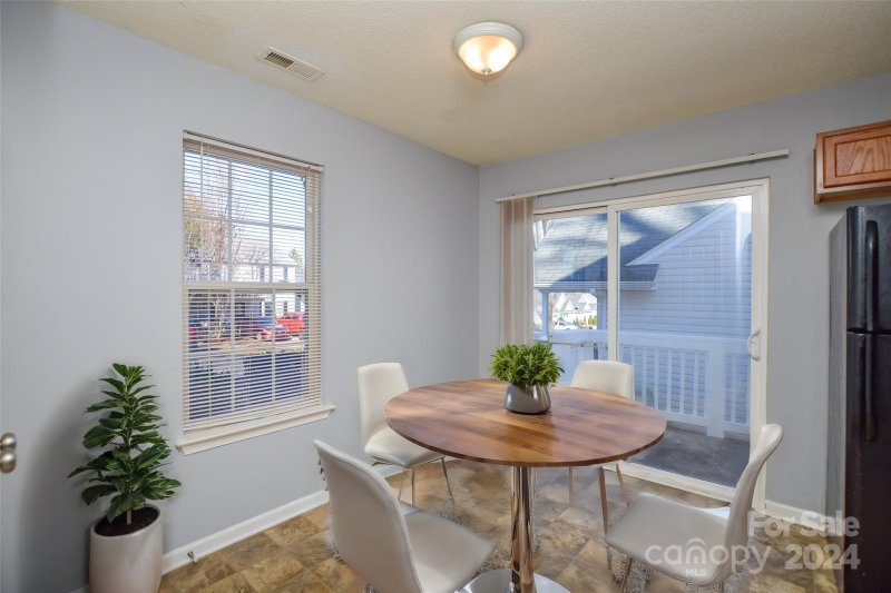 Property image 5 at 8413 Kings Creek Drive, Charlotte, NC 28273