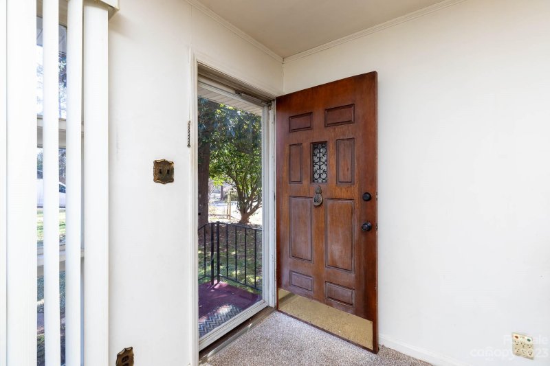Property image 4 at 1180 Westover Circle, Rock Hill, SC 29732