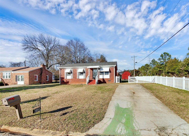 Property image 2 at 1695 College Plaza Boulevard, Rock Hill, SC 29730