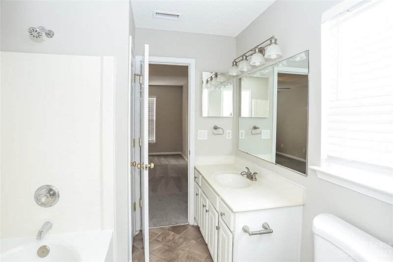 Property image 4 at 1053 Meadowbrook Lane, Concord, NC 28027