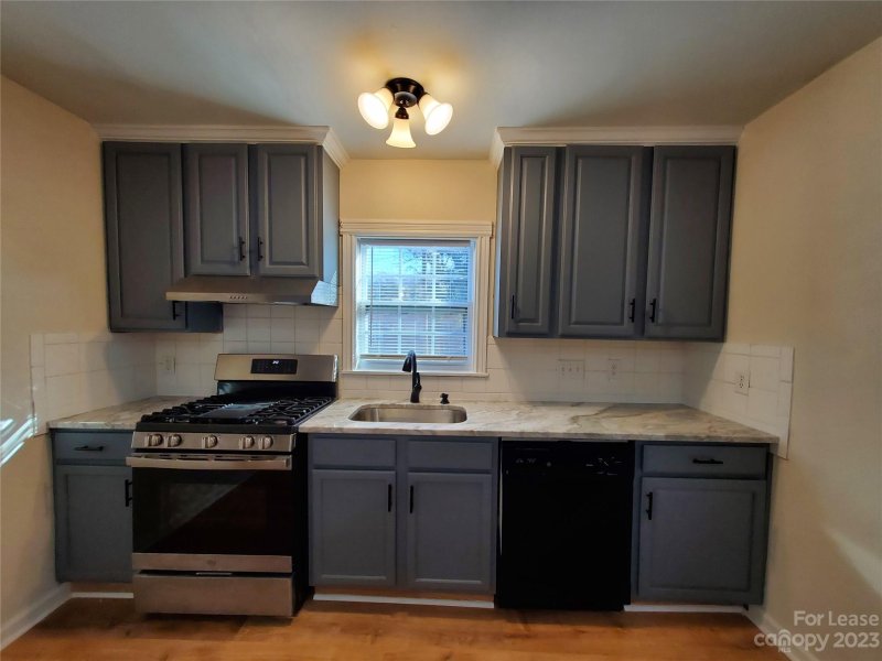 Property image 4 at 3828 Ironwood Street, Charlotte, NC 28206