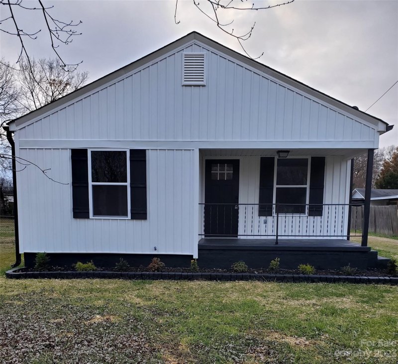 2202 Pennsylvania Avenue