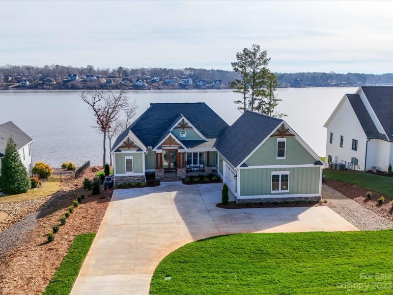 Property image 2 at 226 Eagle Pointe Drive, Norwood, NC 28128