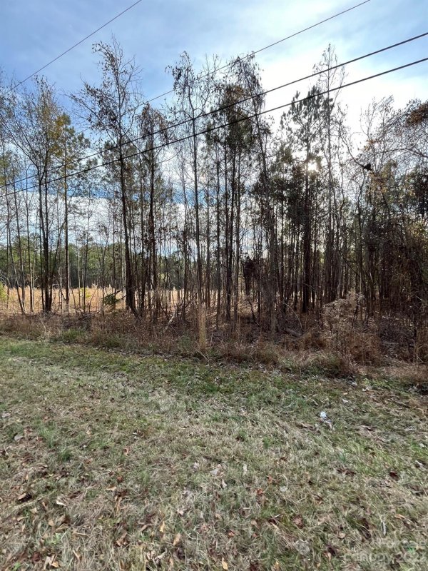 Property image 2 of 116 Trade Mill Court in Oak Park, Winnsboro, SC 29180