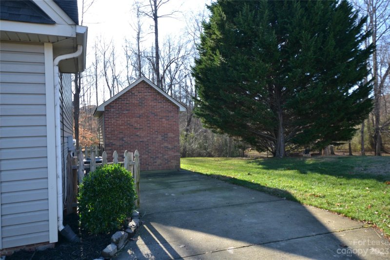 Property image 3 at 3795 Kennedy Road, Gastonia, NC 28056