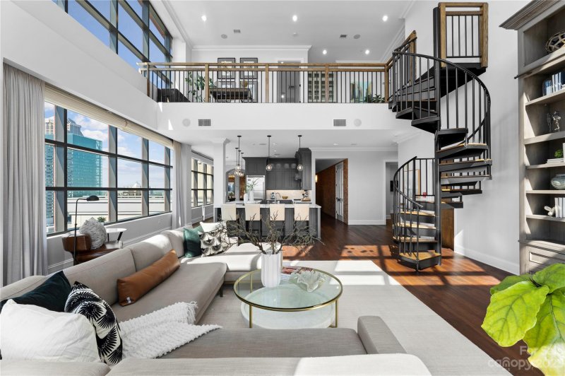 Property image 2 at 222 S Caldwell Street, Charlotte, NC 28202