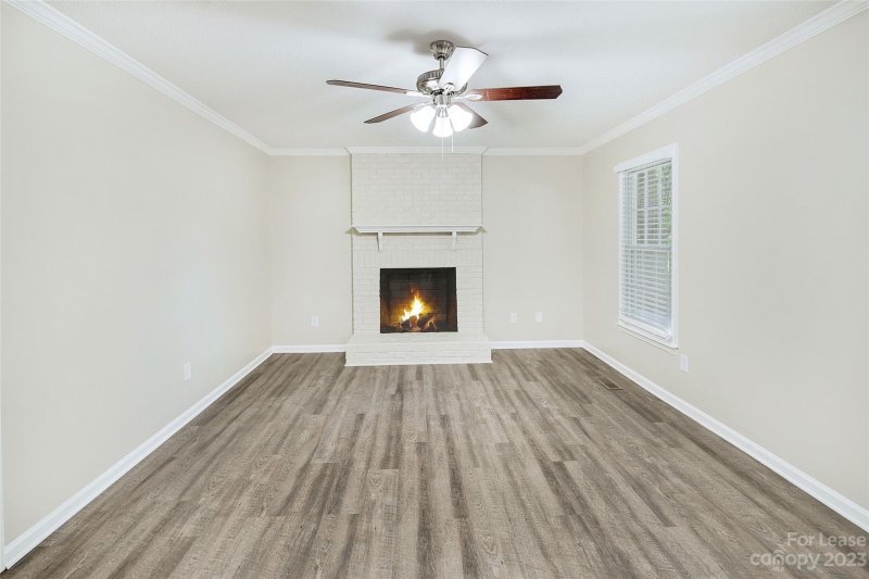 Property image 5 at 5806 Katrine Court, Charlotte, NC 28208