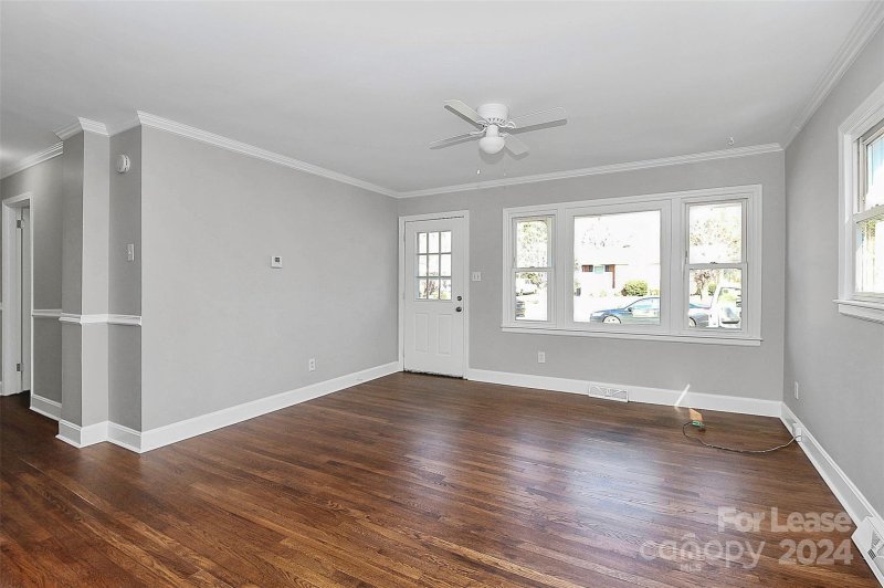 Property image 2 at 4325 Birkdale Drive, Charlotte, NC 28208