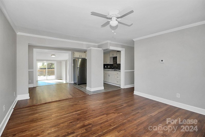 Property image 4 at 4325 Birkdale Drive, Charlotte, NC 28208