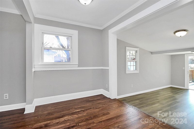 Property image 5 at 4325 Birkdale Drive, Charlotte, NC 28208