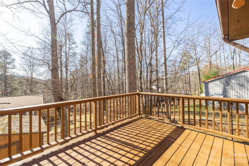 Property image 4 at 602 Beechwood Lakes Drive, Hendersonville, NC 28792