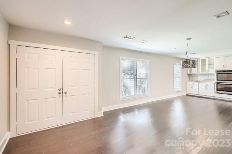 Property image 5 at 7416 Crowflock Court, Charlotte, NC 28226