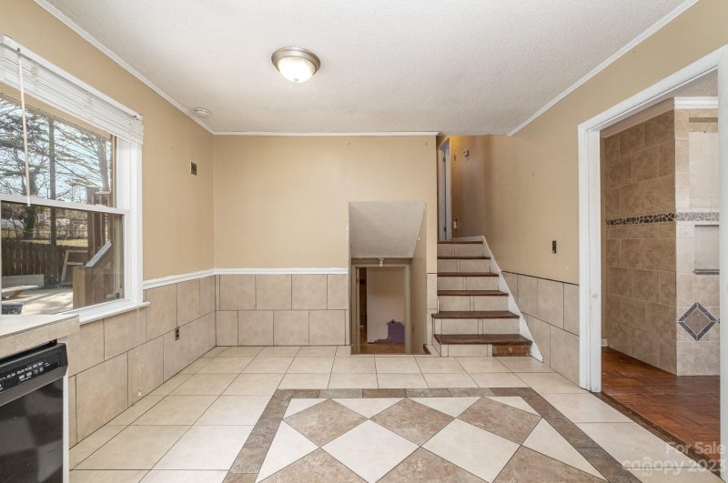 Property image 4 at 3734 21st Street, Hickory, NC 28601