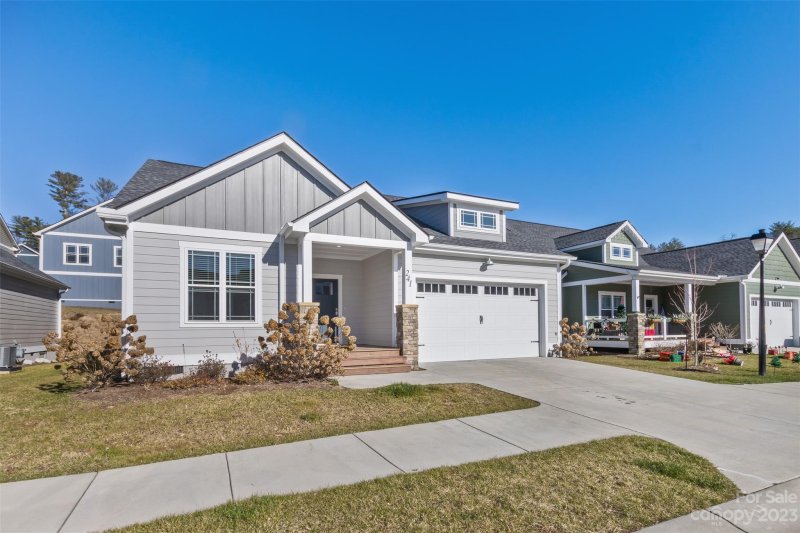 Property image 3 at 241 Leyland Circle, Hendersonville, NC 28792