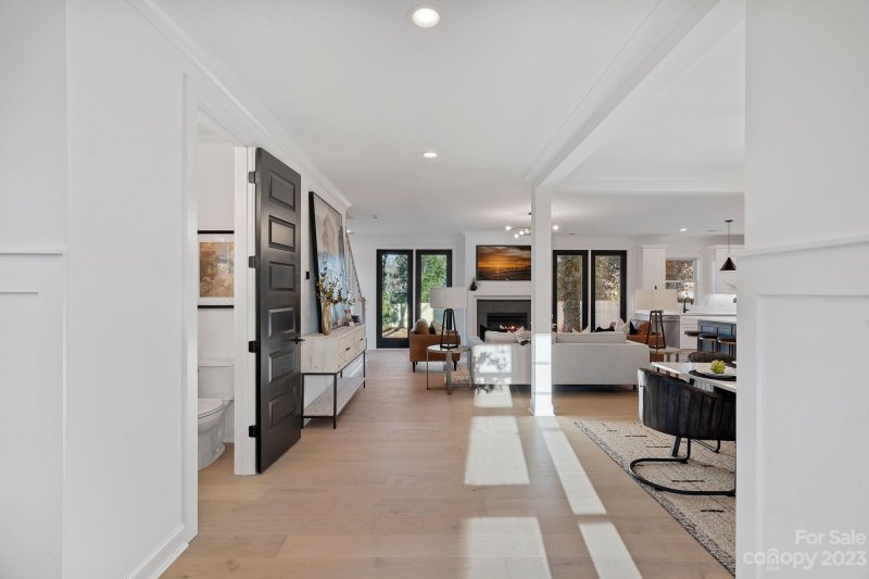 Property image 3 at 405 Skyland Avenue, Charlotte, NC 28205