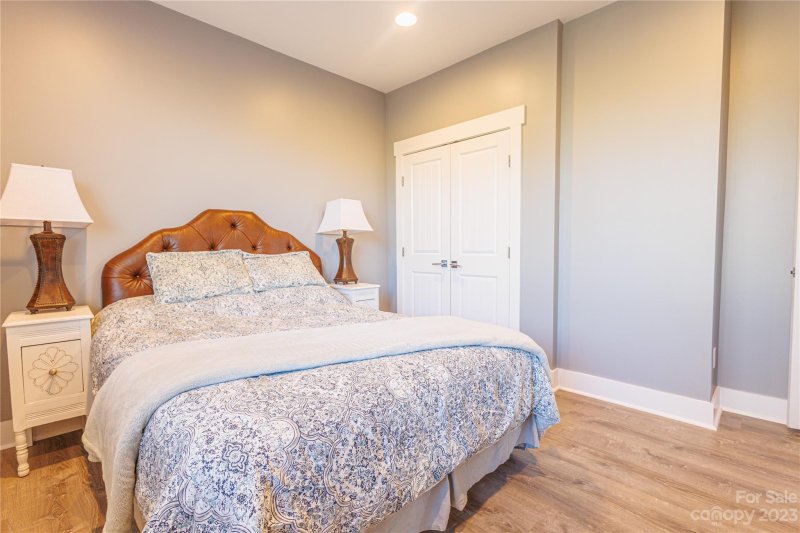 Property image 4 at 76 Climbing Aster Way, Asheville, NC 28806