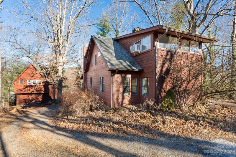 Property image 3 at 64 Pine Cone Drive, Asheville, NC 28805