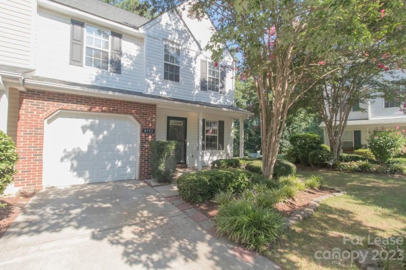 8795 Robinson Forest Drive