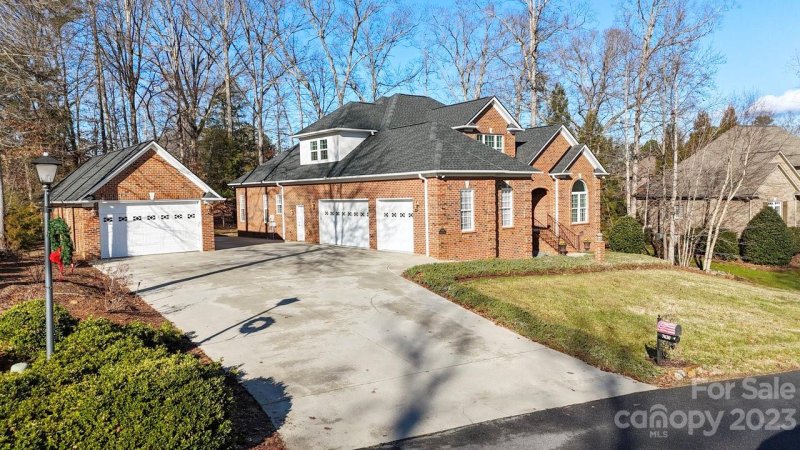 Property image 2 at 7630 Turnberry Lane, Stanley, NC 28164