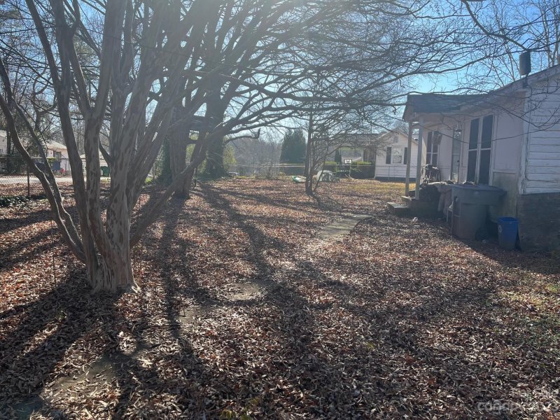 Property image 5 at 2016 Wilson Avenue, Charlotte, NC 28208