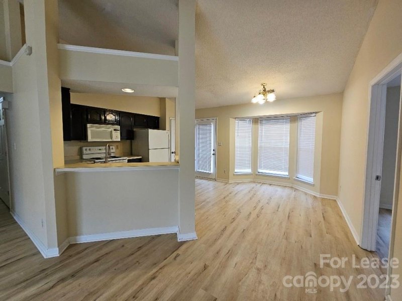 Property image 4 at 13507 Krislyn Woods Place, Charlotte, NC 28278