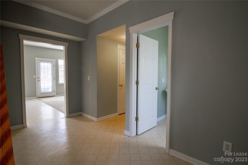 Property image 2 at 9015 Davis Crossing Court, Charlotte, NC 28269