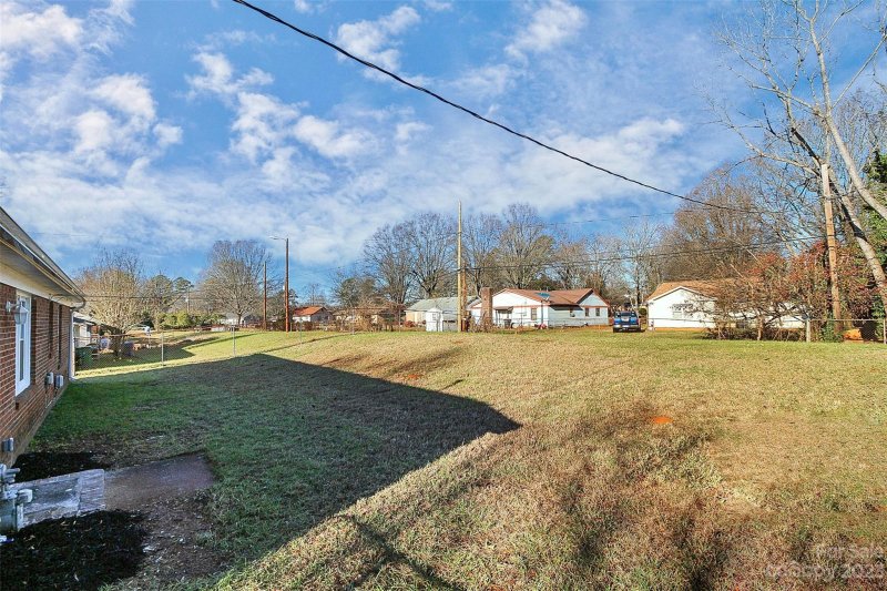 Property image 4 at 3701 Firestone Drive, Charlotte, NC 28216