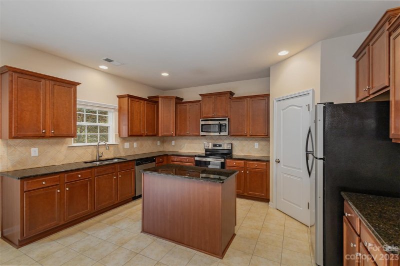 Property image 3 at 1066 Mclaren Drive, Belmont, NC 28012