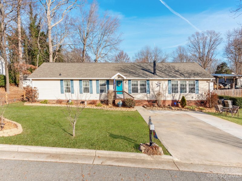 2171 Brantley Creek Drive