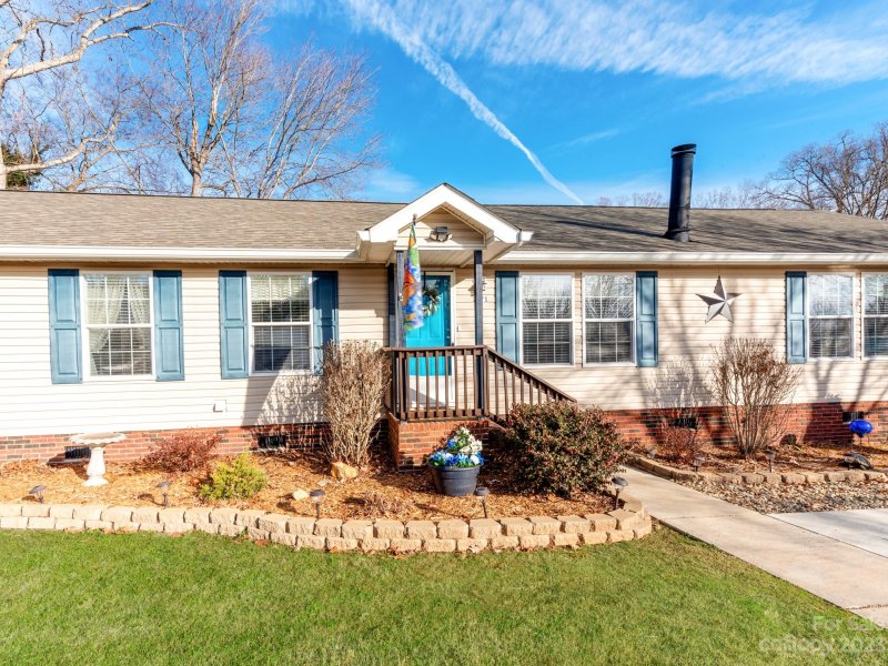 Property image 2 at 2171 Brantley Creek Drive, Kannapolis, NC 28083