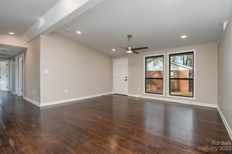 Property image 2 at 3444 Manchester Drive, Charlotte, NC 28217