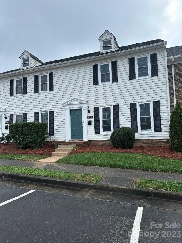 8091 Regent Park Lane