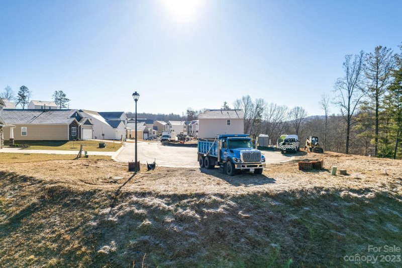 Property image 3 at 925 Newport Court, Asheville, NC 28806