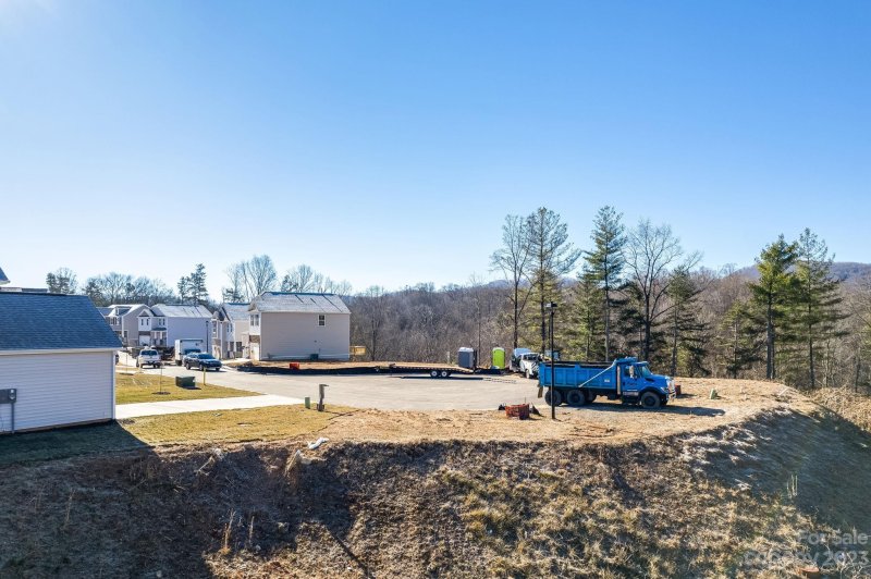 Property image 3 at 923 Newport Court, Asheville, NC 28806